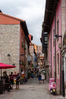 İspanya 'nın Asturias kentindeki Llanes köyü