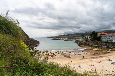 İspanya 'nın Asturias kentindeki Llanes köyü