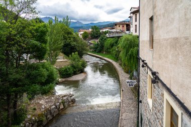 İspanya, Cantabria 'daki Potes köyü.