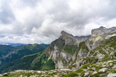 Picos de Europa dağında Fuentede, Cantabria, İspanya.