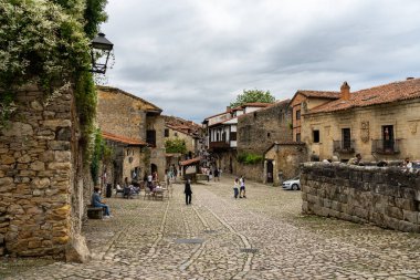 İspanya, Cantabria 'daki Santillana del Mar köyü