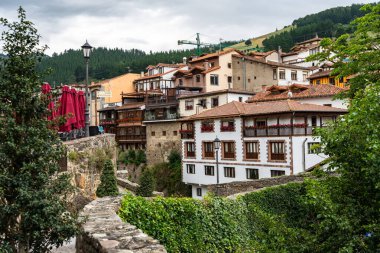 İspanya, Cantabria 'daki Potes köyü.