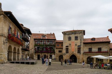 İspanya, Cantabria 'daki Santillana del Mar köyü