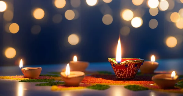 Boldog Diwali Diya Lámpák Világít Színes Rangoli Bokeh Fény Háttér — Stock Fotó