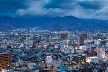 Nagano şehir akşam