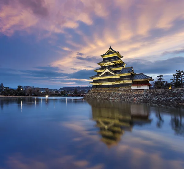 Château de Matsumoto au coucher du soleil — Photo