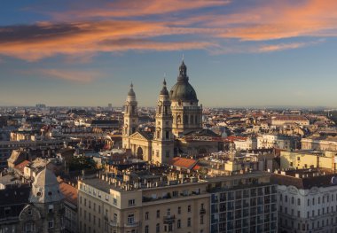  Budapeşte ve katedral Panoraması