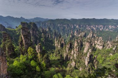 Zhangjiajie dağlarında avatar