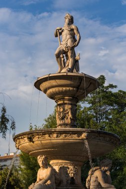  Budapeşte'de eski Danubius çeşme