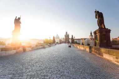 Prag 'daki Charles Köprüsü