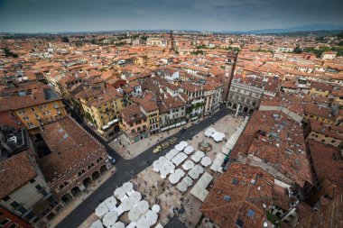 verona'nın panoramik manzarasını 