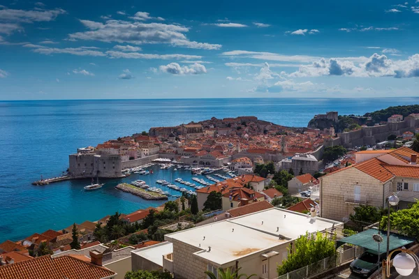 Udsigt over byen Dubrovnik - Stock-foto