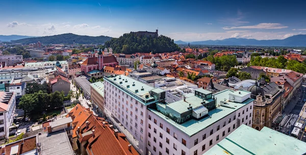 Міський пейзаж Словенська столиця Любляна — стокове фото