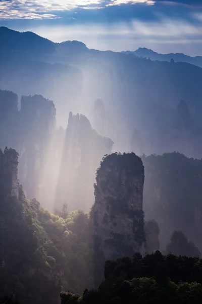 阿凡达山的张家界 — 图库照片