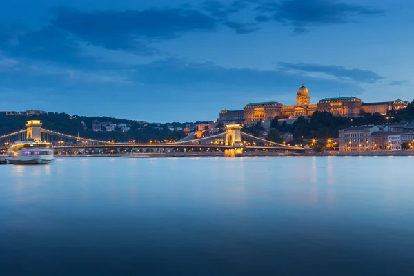 Vista noturna da cidade de Budapeste — Fotografia de Stock