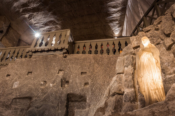 Велицкая соляная шахта Польши
