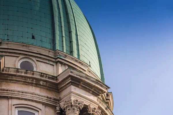 Ungern medborgaregalleri byggnad dome — Stockfoto