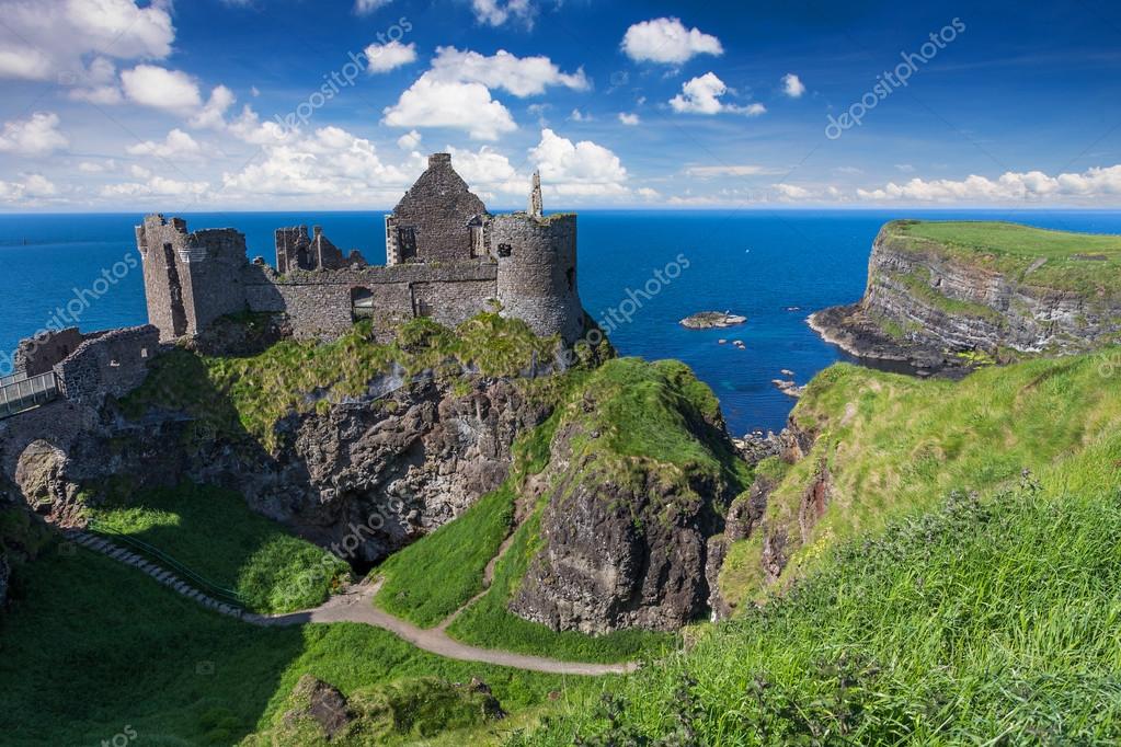 Beautiful scenic irish landscape ⬇ Stock Photo, Image by © kanuman