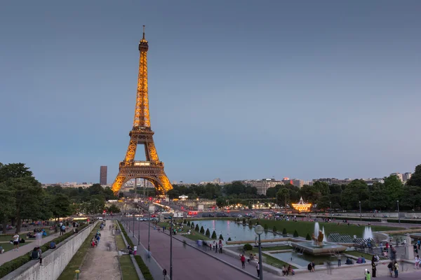 Show de desempenho leve na torre Eiffel — Fotografia de Stock