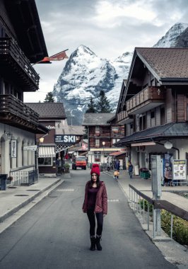 Interlaken İsviçre 'den Murren' in güzel manzarası