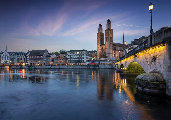 Evening Illuminated Buildings Reflecting River Water Zurich Switzerland — Stock Photo, Image