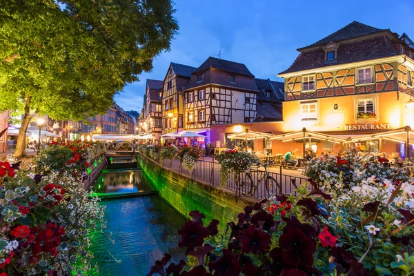 Malerischer kanal in colma, frankreich — Stockfoto