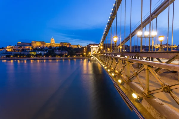 Malebné staré město centrum v Budapešti v Maďarsku — Stock fotografie