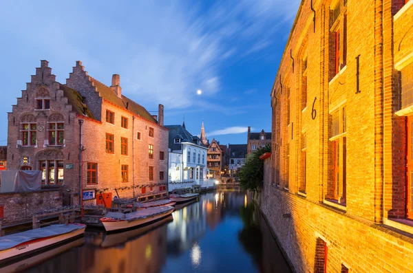 Pittoreske kanaal in Brugge — Stockfoto