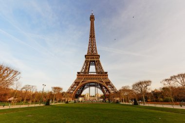 ünlü Eyfel Kulesi Paris