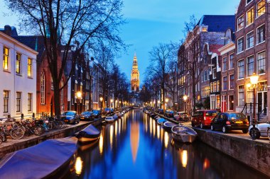 Mimari ve Amsterdam kanal