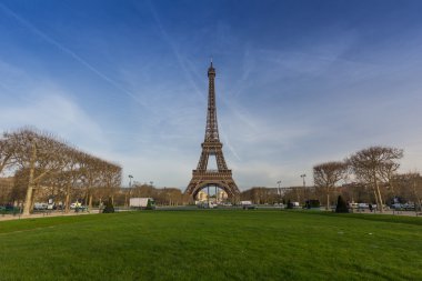 ünlü Eyfel Kulesi Paris