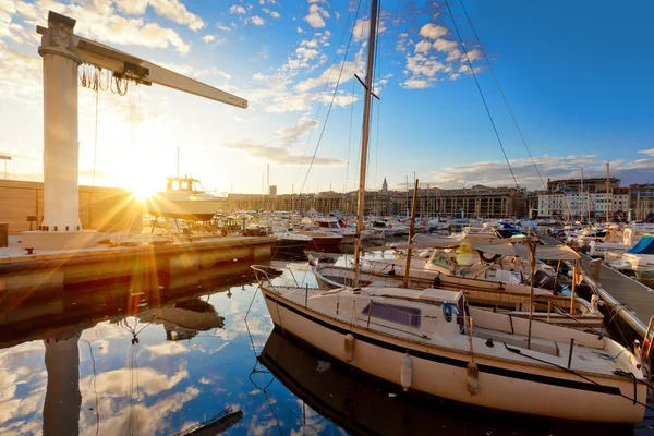 Yachten im Seehafen von Marseille — Stockfoto