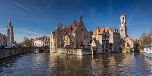 Verbazingwekkende architectuur van de oude stad Brugge — Stockfoto