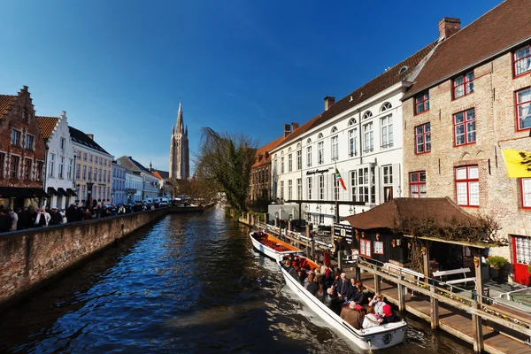 A régi város Bruges bámulatos építészeti — Stock Fotó