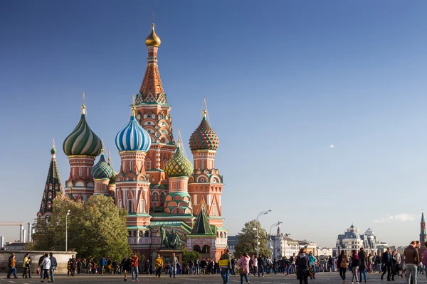 Famous St. Basils Cathedral — Stock Photo, Image