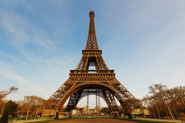 Tour Eiffel célèbre à Paris — Photo