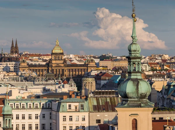 Luchtfoto uitzicht van Praag — Stockfoto