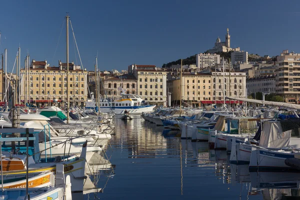 Jachten op zee haven van Marseille — Stockfoto