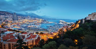 Ismarlayarak Monaco Coast