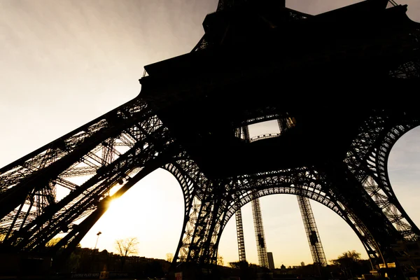 Famous Eiffel tower in Paris — Stock Photo, Image