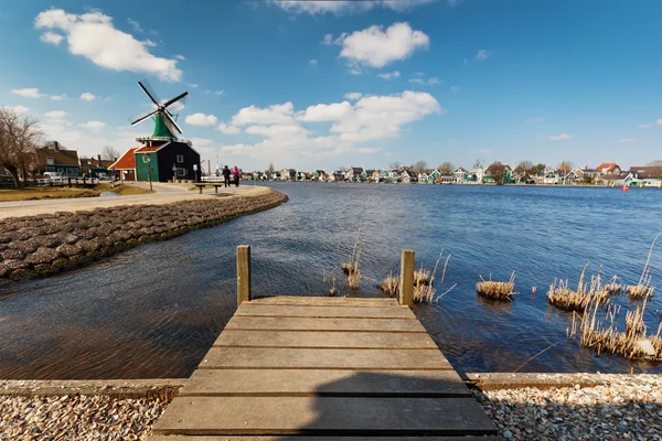 Традиційного голландського старої дерев'яної архітектури — стокове фото