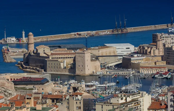 Letecký pohled na město marseille — Stock fotografie