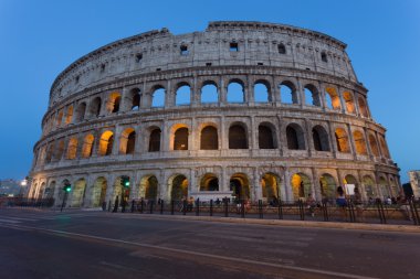 Akşam ünlü büyük colosseum