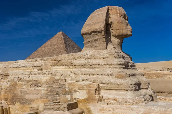 Vue pittoresque de la célèbre pyramide — Photo