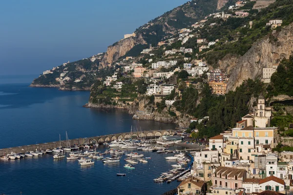 Pittoreska stadsbilden i Amalfi — Stockfoto