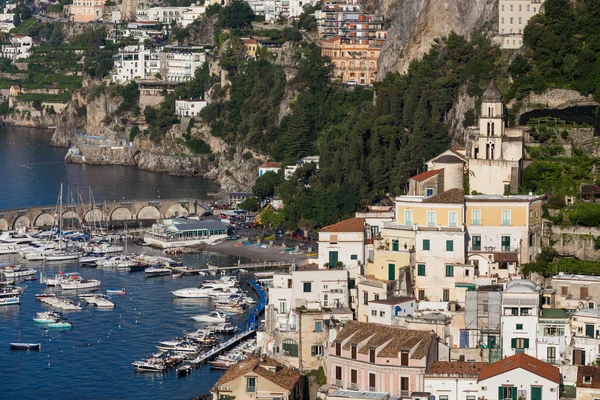 Amalfi pitoresk cityscape — Stok fotoğraf