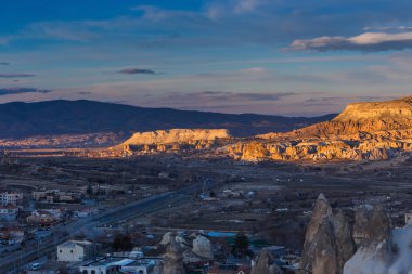 Kapadokya'da kayalar arasında şehir