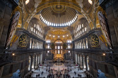 İnsanlar büyük cami