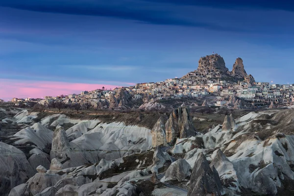 Ciudad entre rocas en Capadocia —  Fotos de Stock