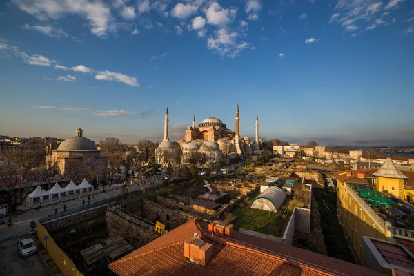 Baeutiful ancient mosque — Stock Photo, Image